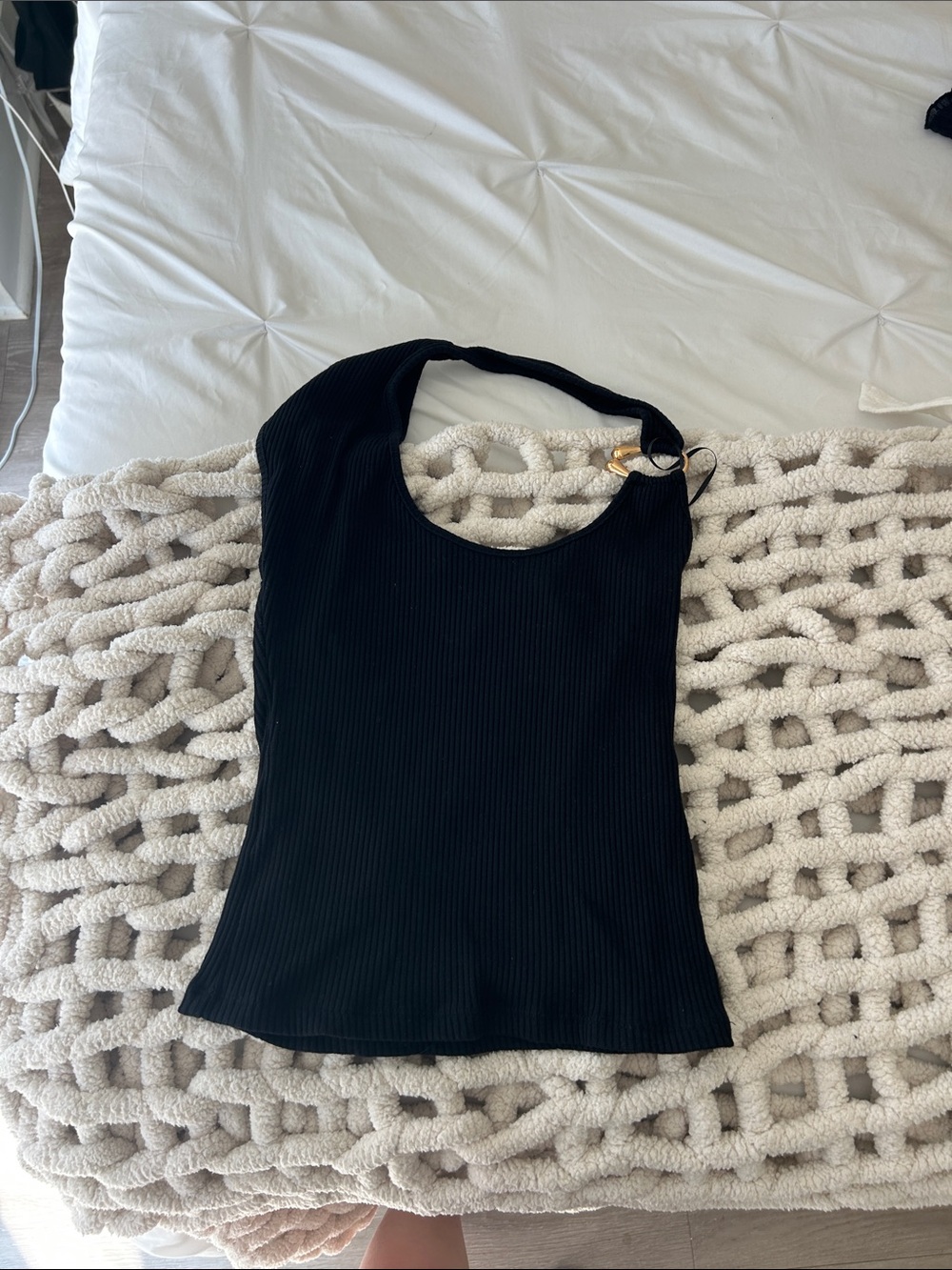 Zara Black Ribbed One-Shoulder Tank with Gold Ring Accent